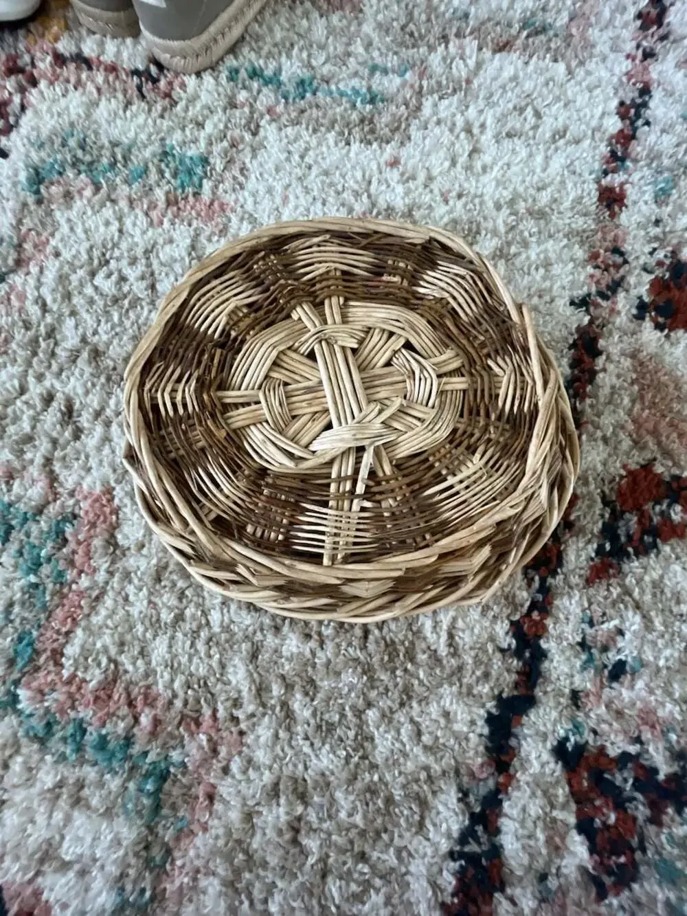 Vintage Round Two-Tone Woven Wicker Decorative Bowl Basket